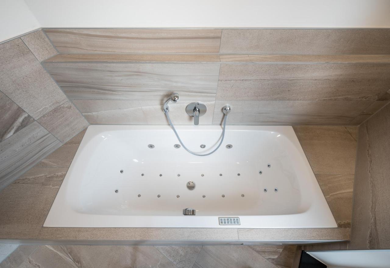 Brühl Rs-Hotel - Smart & Modern Hotel Apartments מראה חיצוני תמונה